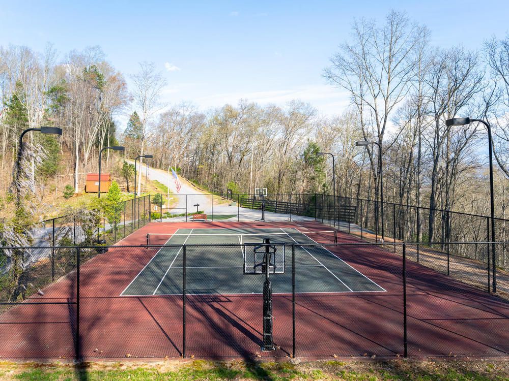 Majors Estate: 1610 Perth Rd, Clyde, NC 28721
